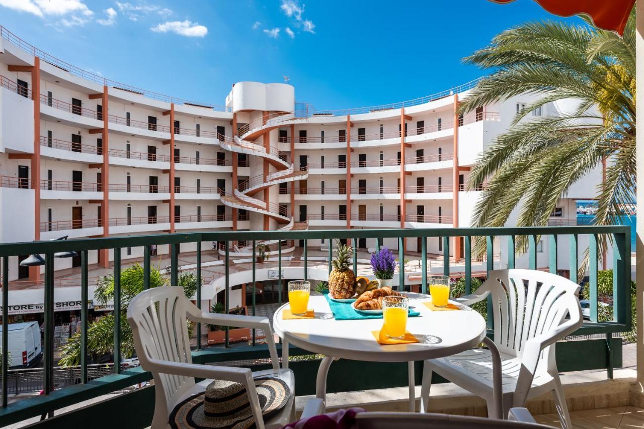 211 Cristianos First Sea Line, Swimming Pool *