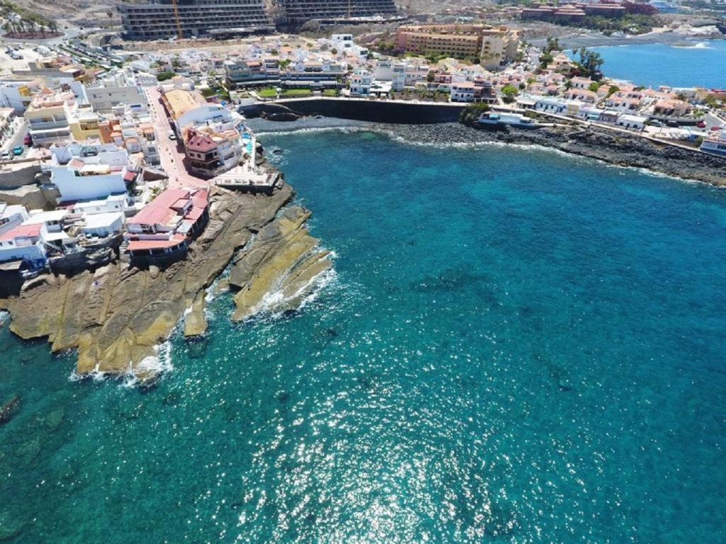 211 Cristianos First Sea Line, Swimming Pool Apartment Los Cristianos (Tenerife)